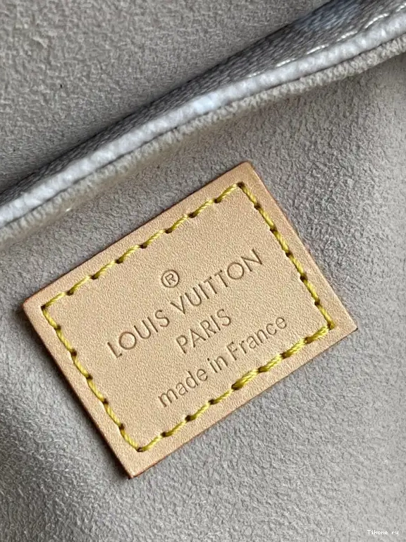 Affordable LOUIS TINY VUITTON BACKPACK 0529